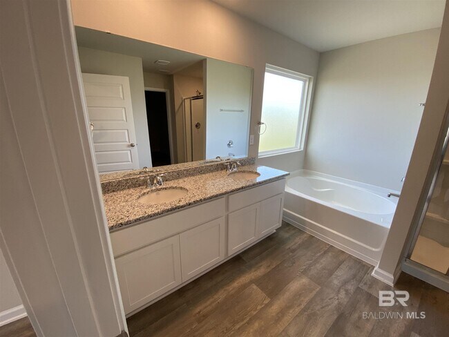 Building Photo - 24501 Tepin Ln