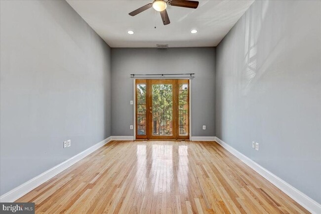 Building Photo - 2635 Hudson St