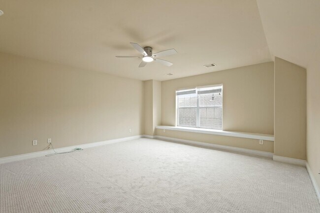 Building Photo - 2615 Cheshire Oaks Dr