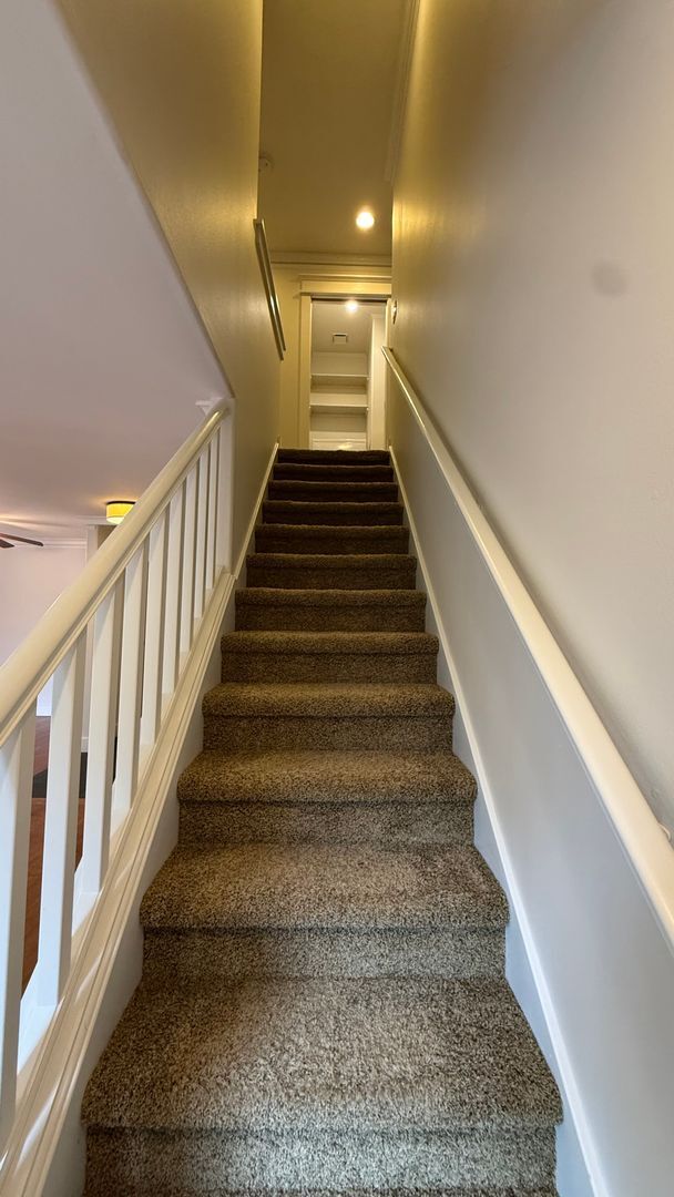 Building Photo - Spacious single-family home located in Southwest