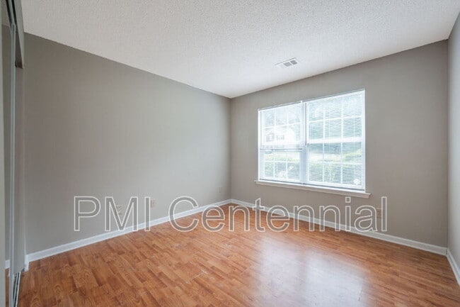 Building Photo - 57 Grandview Ln