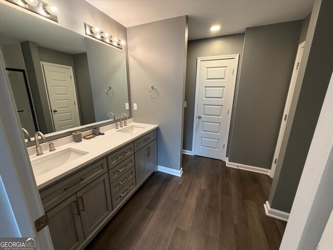 Building Photo - 3583 Brycewood Dr