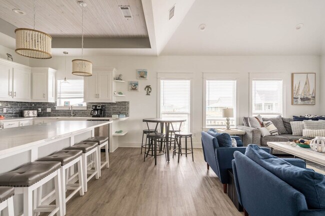 Building Photo - 939 Palm Ridge Dr