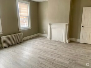 Building Photo - 3 BR 2 bath Bloomfield/Upper Lawrenceville...