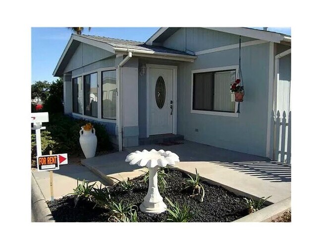 Building Photo - Single Story Home in Great Retirement Community!