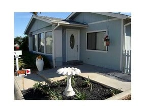 Building Photo - COMING SOON - Single Story Home in Great Retirement Community!