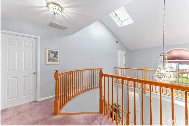 Building Photo - 11 Gallo Way