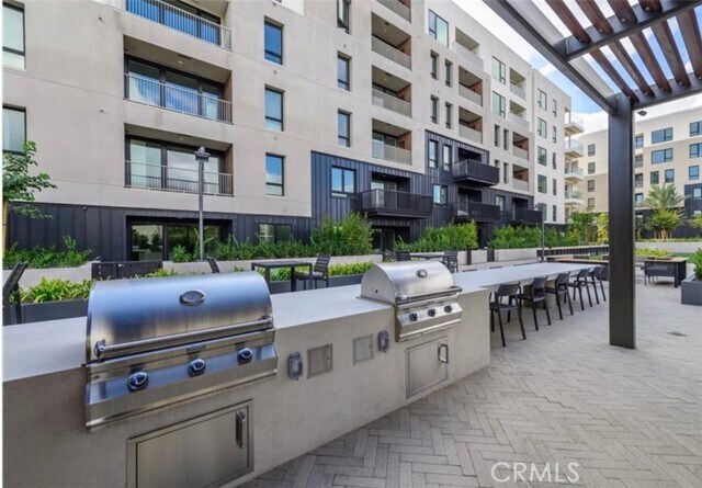 Building Photo - 3614 Rivington