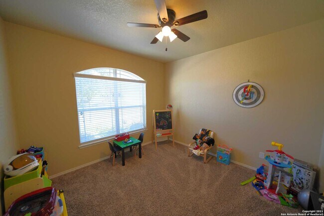 Building Photo - 1323 Kingbird Ct