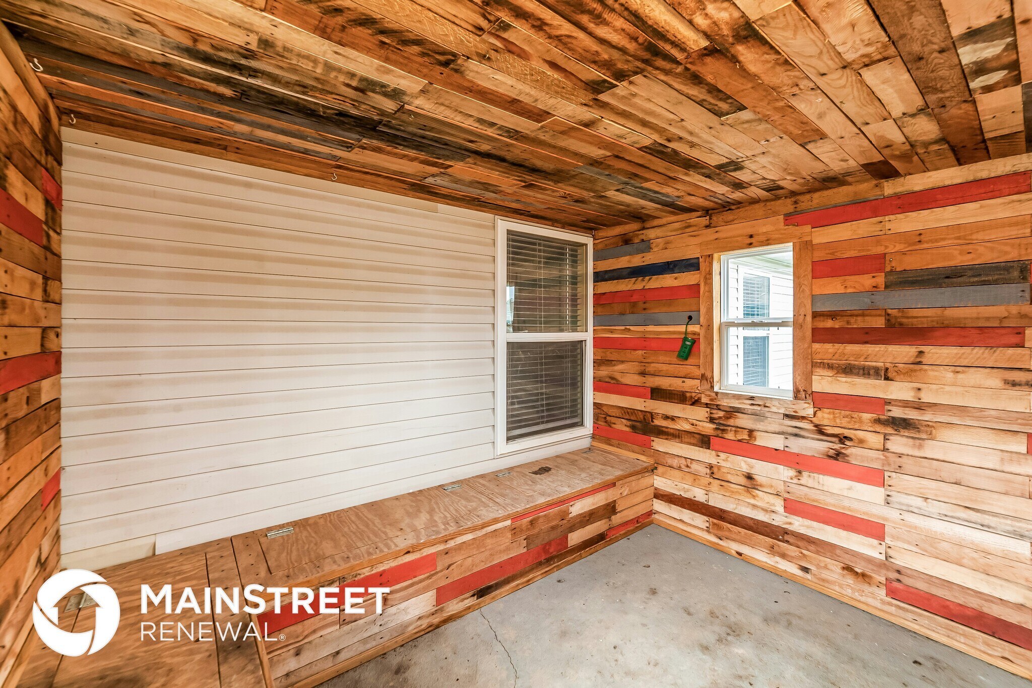 Building Photo - 9625 Combs Ln