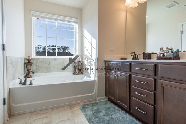 Building Photo - 1119 Southpoint Trl