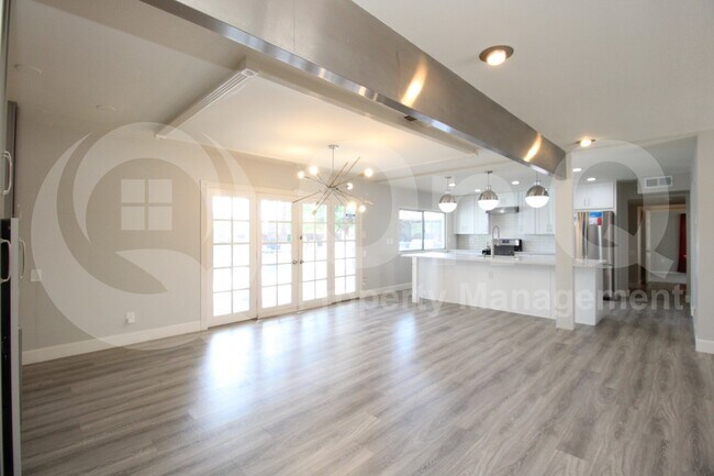 Building Photo - 6149 E Delcoa Ave