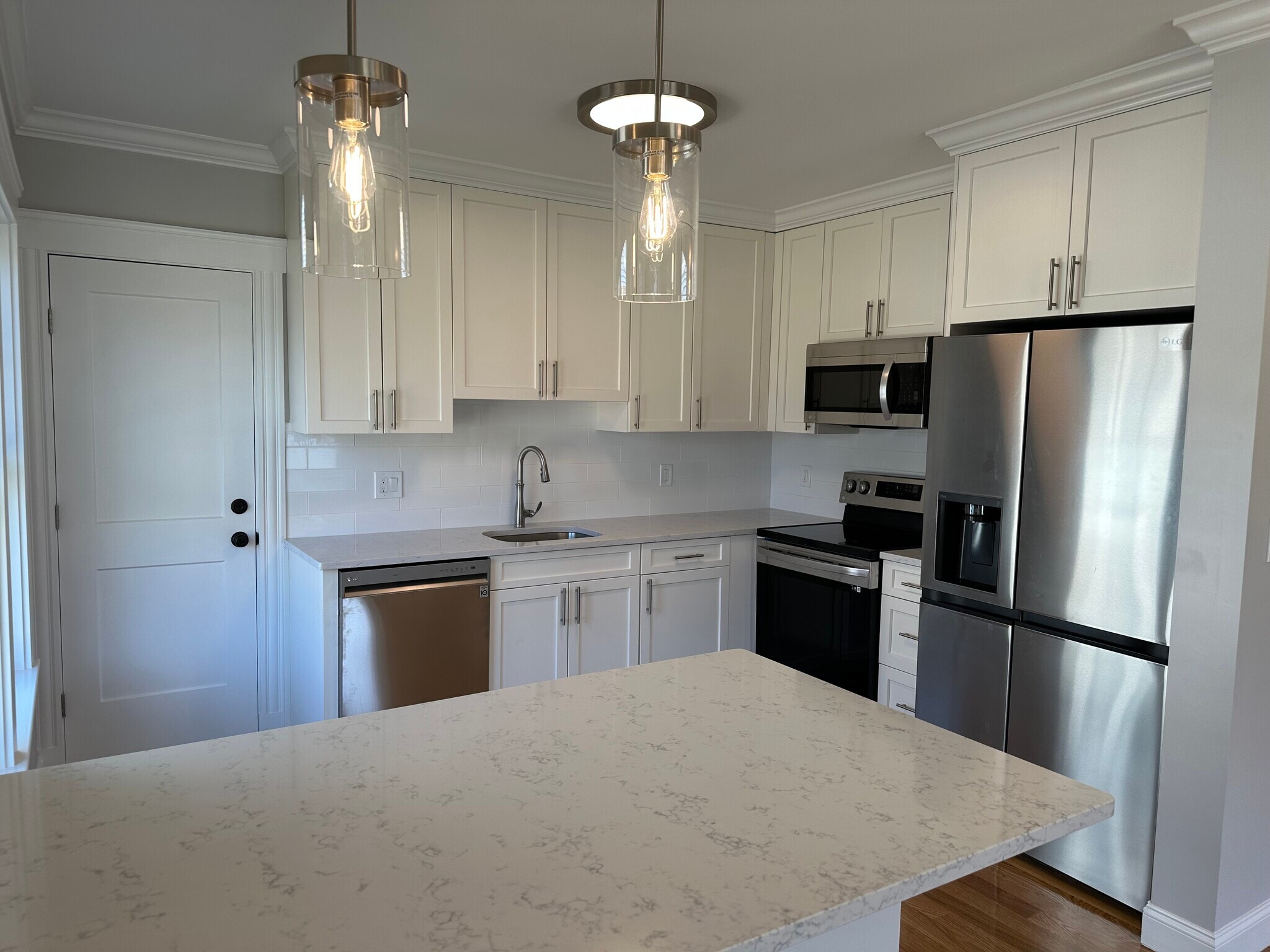 Building Photo - 35 Trapelo Rd