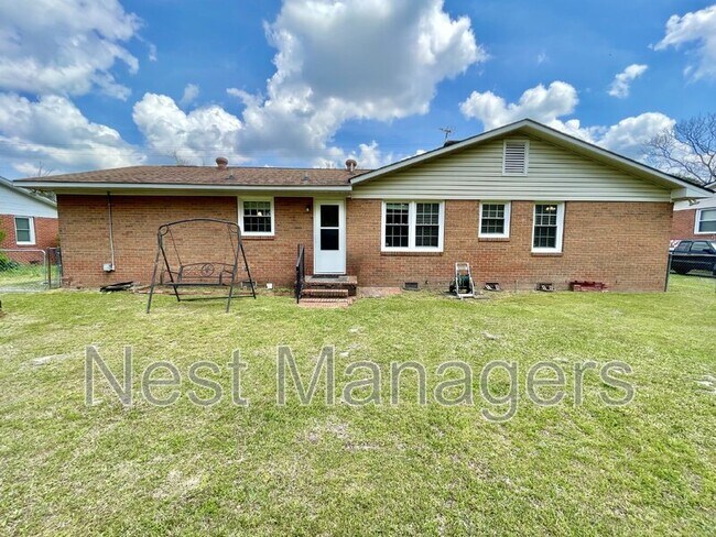 Building Photo - 1414 Berkshire Rd