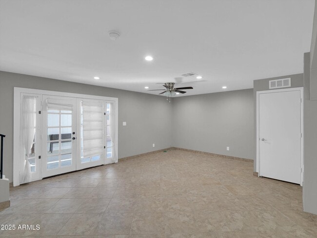 Building Photo - 8522 E Montebello Ave