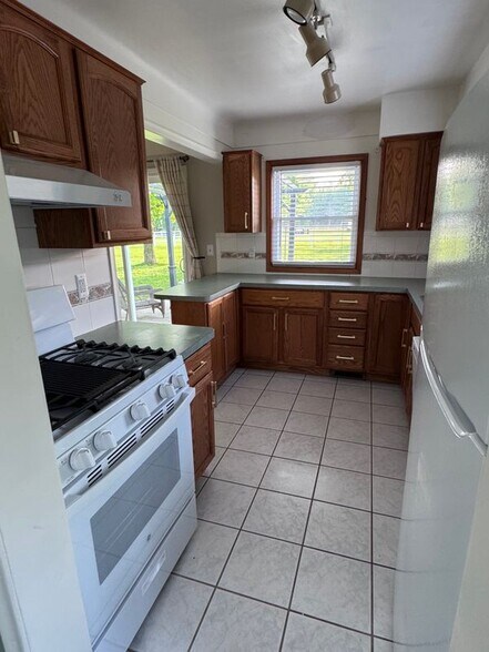 Building Photo - 21644 Merriman Rd