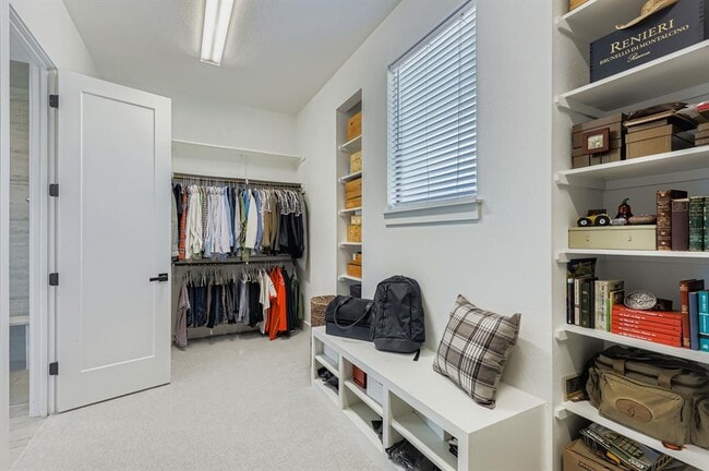 Building Photo - 15104 Barrie Dr