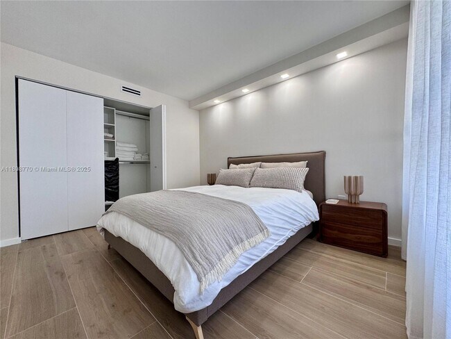 Building Photo - 10230 Collins Ave