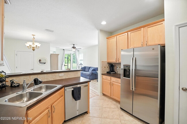 Building Photo - 6119 Bartram Village Dr