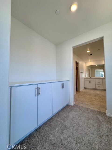 Building Photo - 30045 Sunset Pier Dr