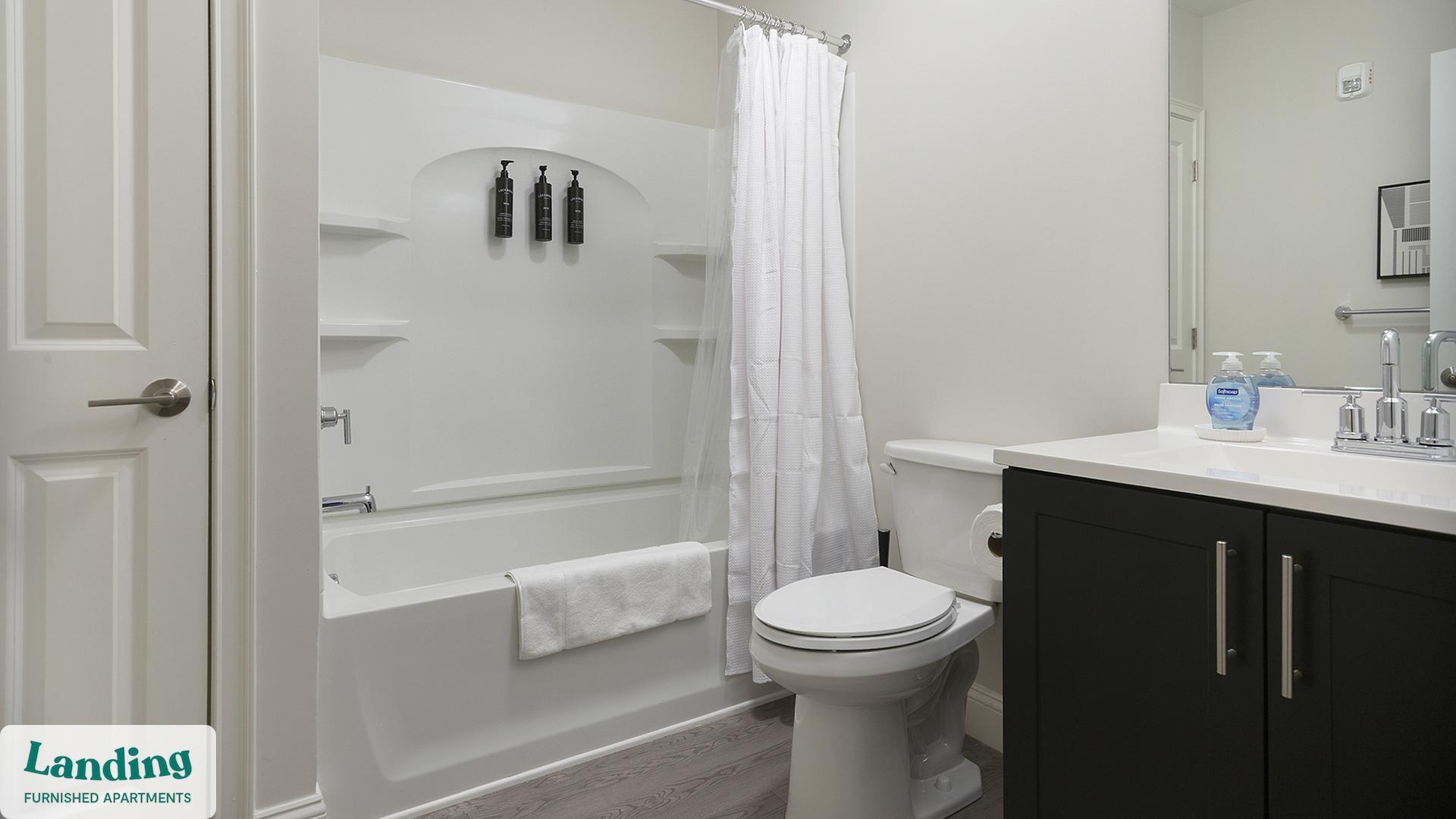 Building Photo - 2 Trl Run