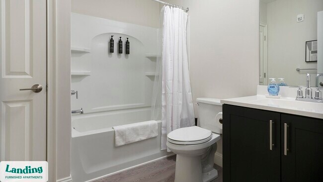 Building Photo - 2 Trl Run