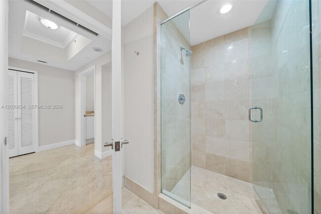 Building Photo - 17875 Collins Ave