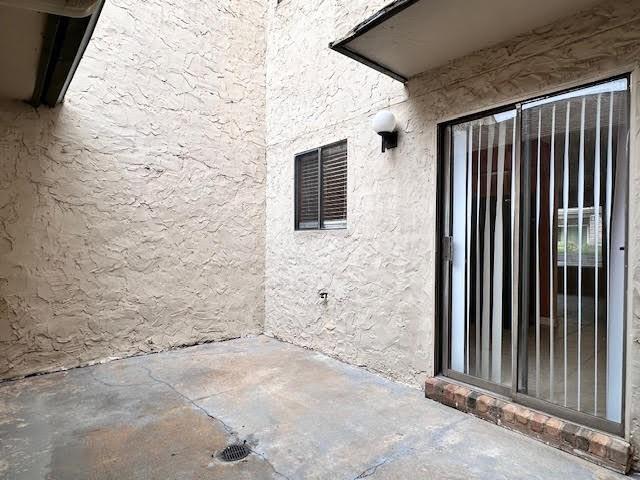 Building Photo - 3808 Landmark Dr