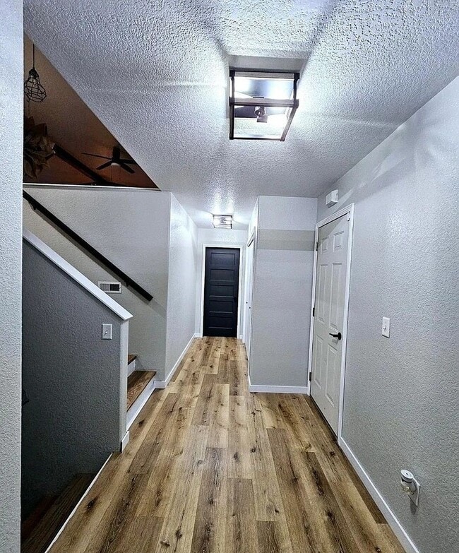 Building Photo - 4 Bedroom 3 Bath Home for Rent