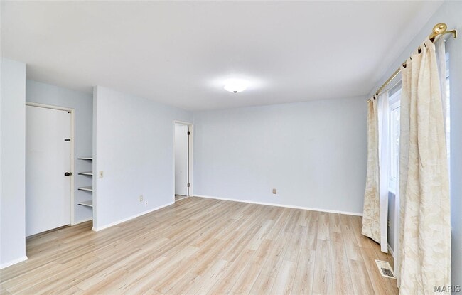 Building Photo - 815 Montmartre Ct