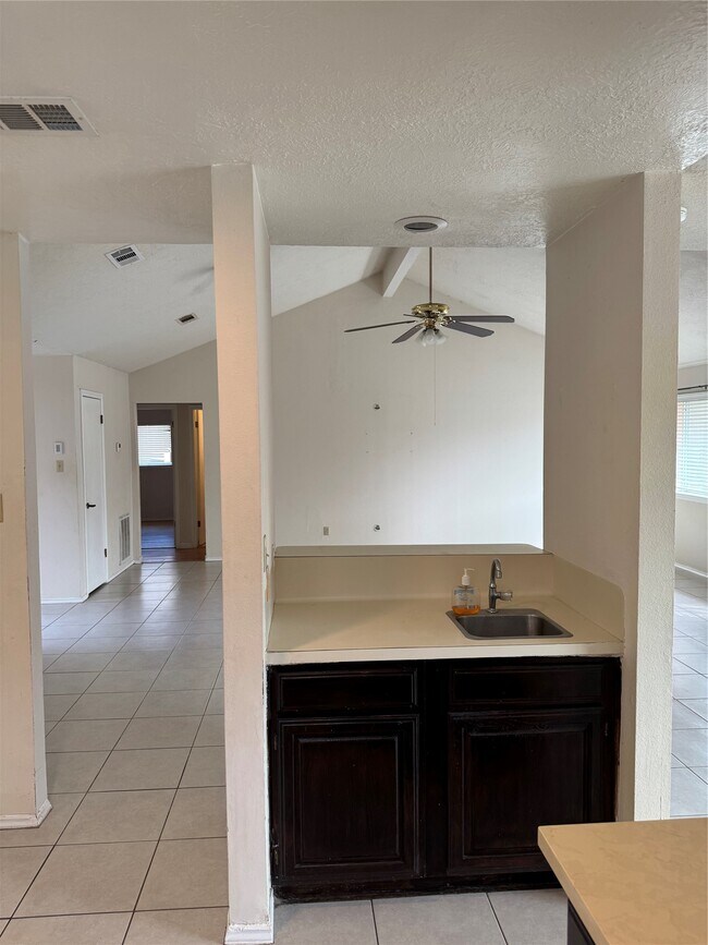 Building Photo - 13123 Chipman Glen Dr