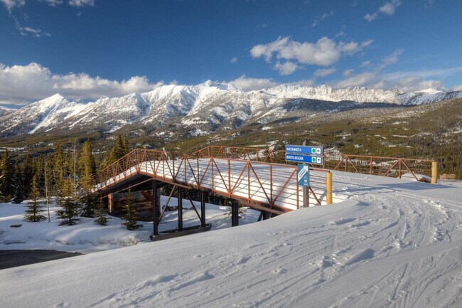 Building Photo - 12 Lower Mountain Home Road