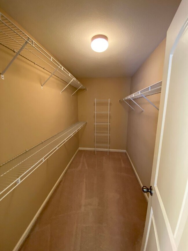 Building Photo - BARTLETT RENTAL HOME 3 BEDROOM 2 BATHROOM WITH FENCED BACKYARD