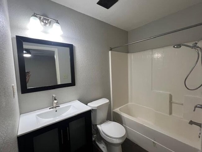 Building Photo - Spacious 2 bedroom in Moody