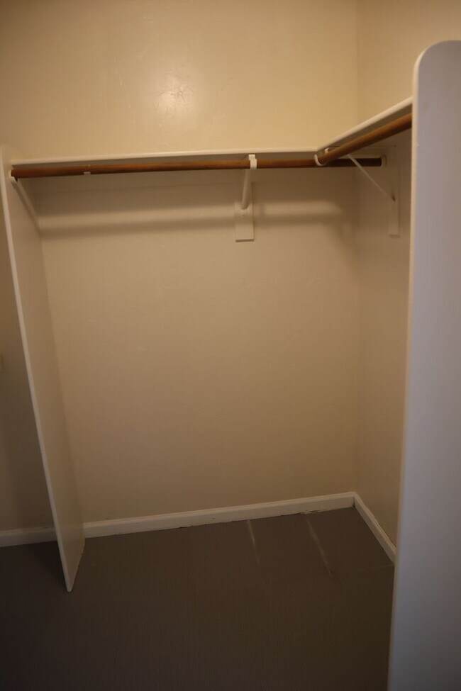 Building Photo - Livable, Lovable, & Available!