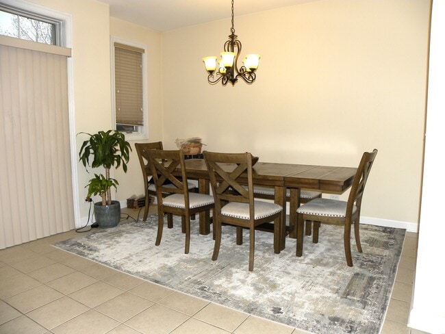 Building Photo - 57 Northfield Terrace