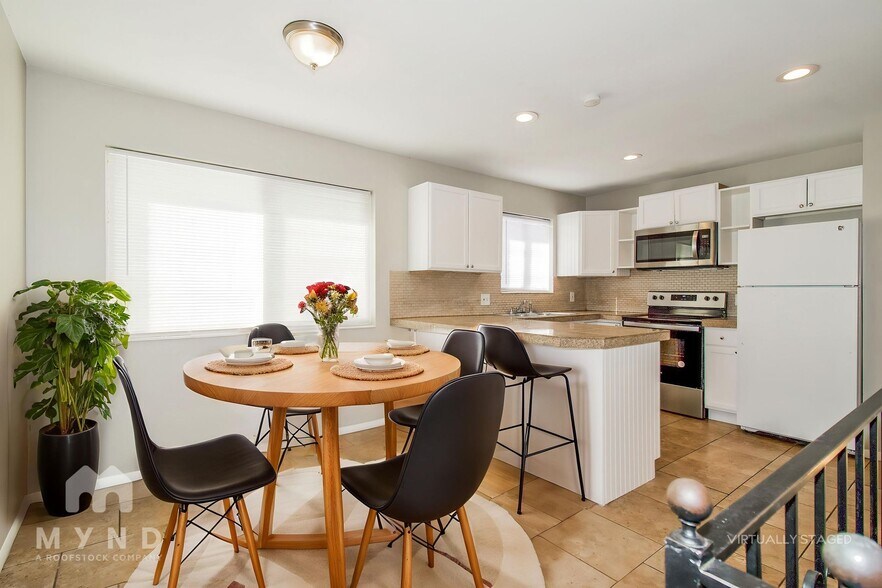 Building Photo - 9548 S 1210 E