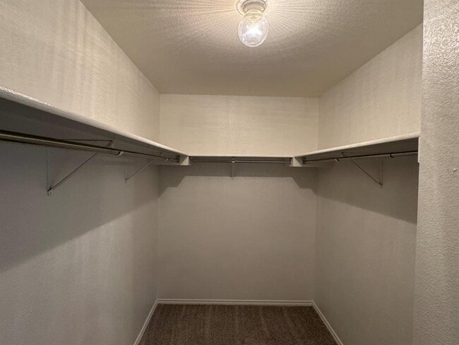 Building Photo - 13718 Merseyside Dr