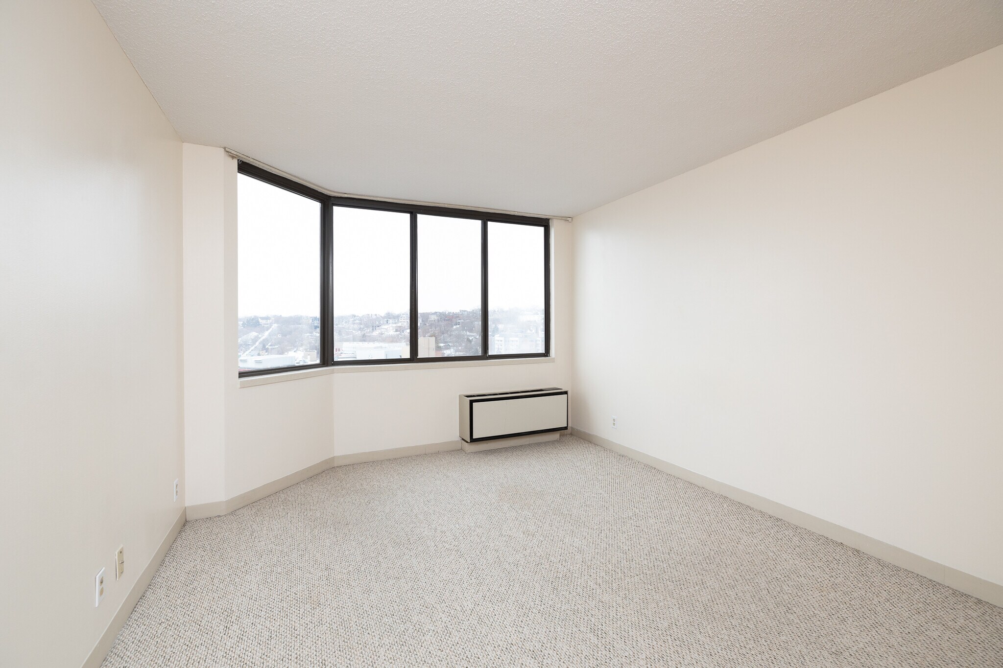 Building Photo - 291 7th St W