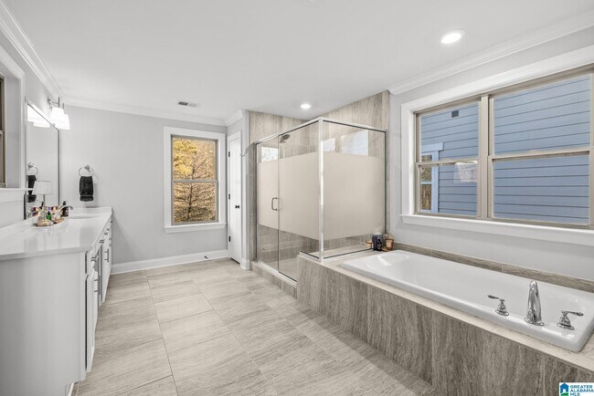 Building Photo - 4343 Cahaba Bend
