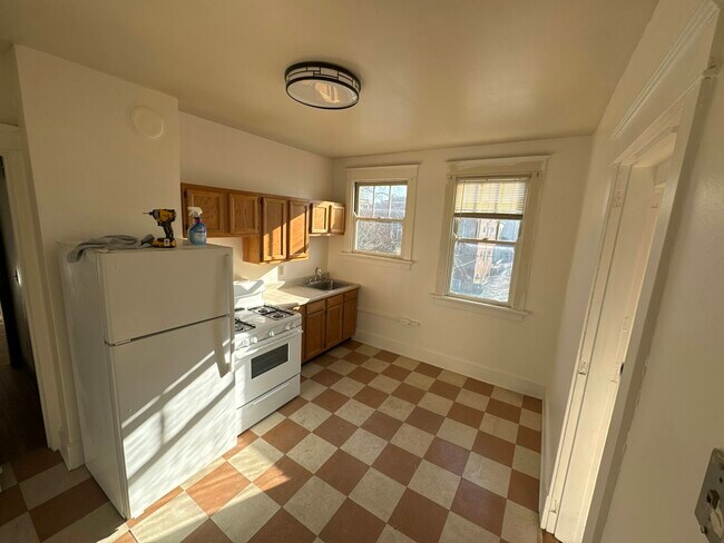 Building Photo - 3431 Telford St