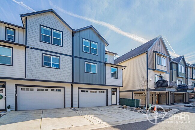 Building Photo - 14425 NE 22nd Ave