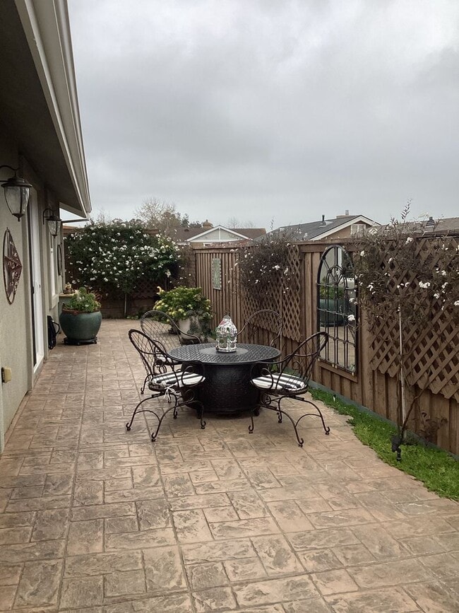 Building Photo - Beautiful Single Story Home in Old Orcutt's Stone Gate Development with easy access to VSFB