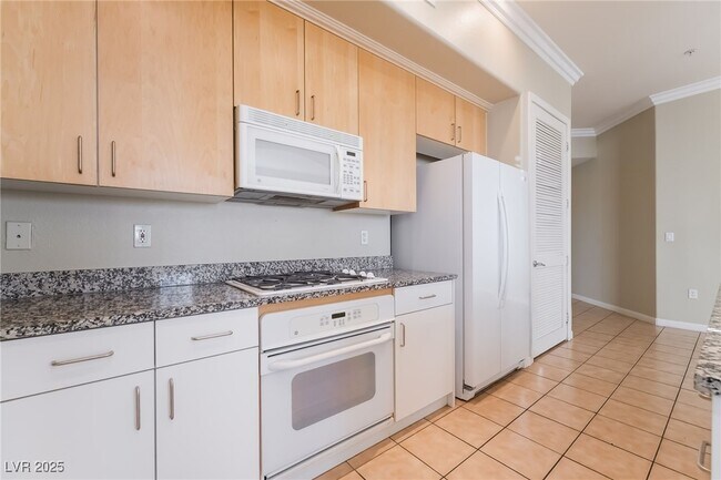 Building Photo - 50 E Serene Ave