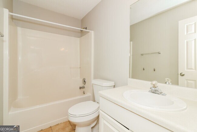 Building Photo - 118 Bainbridge Ct