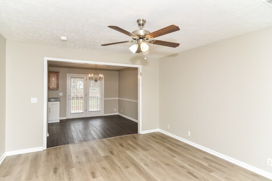 Building Photo - 315 Slippery Rock Dr