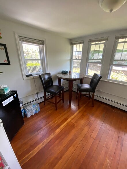 same - 81 Cedar St
