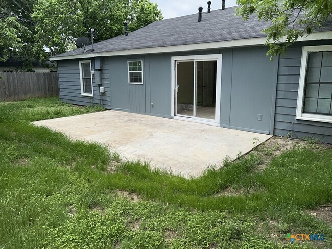 Building Photo - 1606 Stewart St