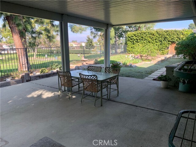 Building Photo - 23211 Meadowbrook Cir