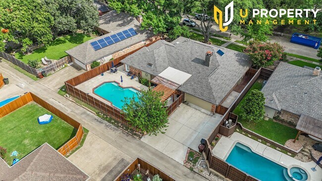 Building Photo - Great property in Plano mature community w...